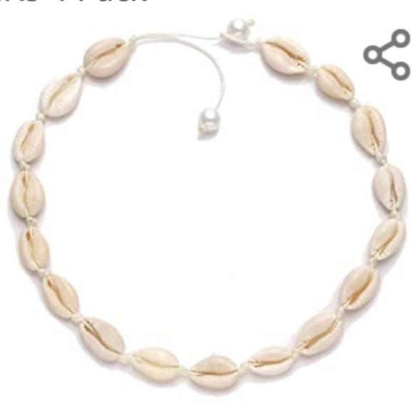 Cowrie Natural Shell Necklace Brandy Melville Phot - Picture 2 of 4